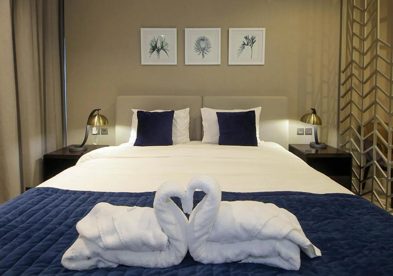 Luxury Studio Apartment Canal View Near Dubai Mall