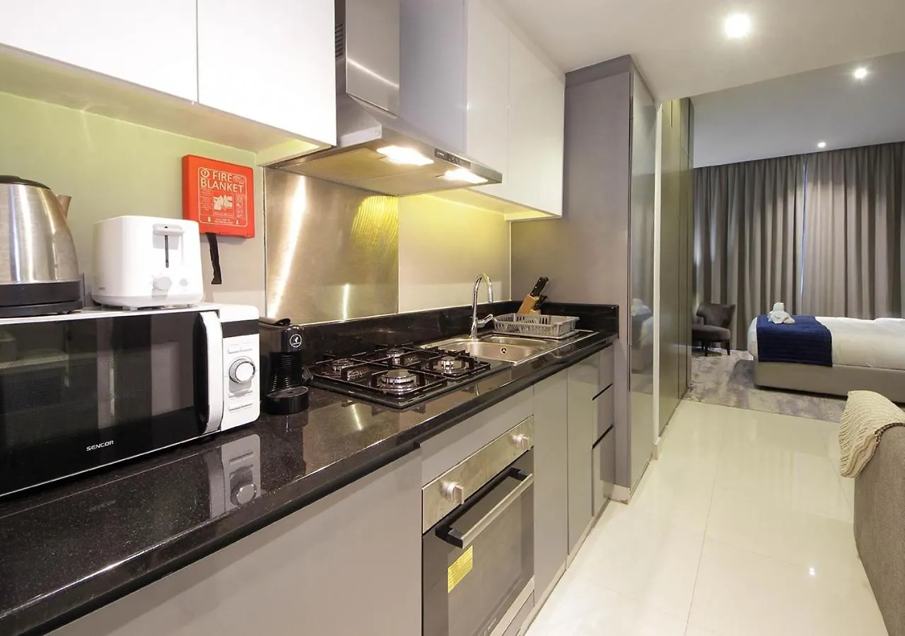 Luxury Studio Apartment Canal View Near Dubai Mall