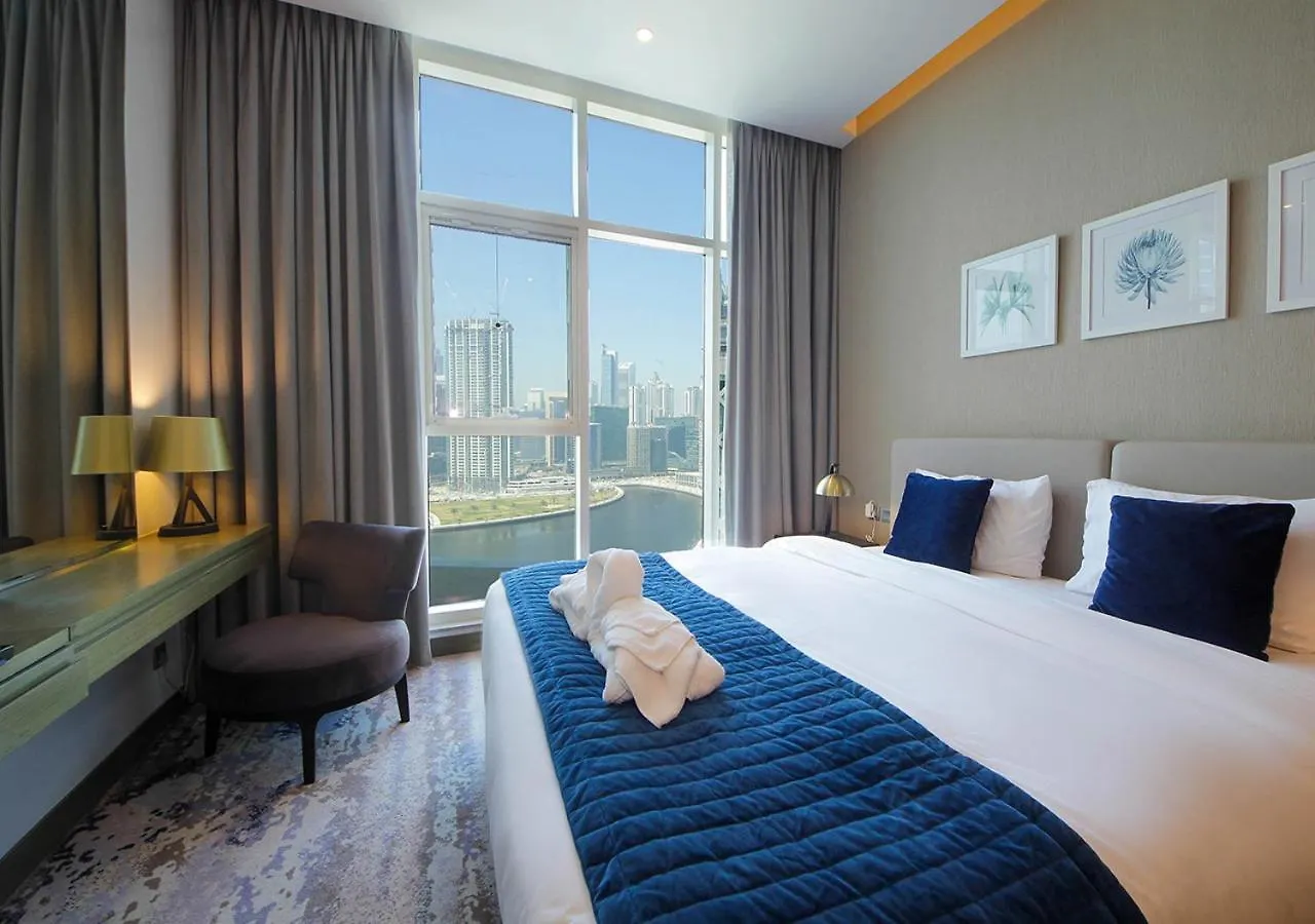 Luxury Studio Apartment Canal View Near Dubai Mall